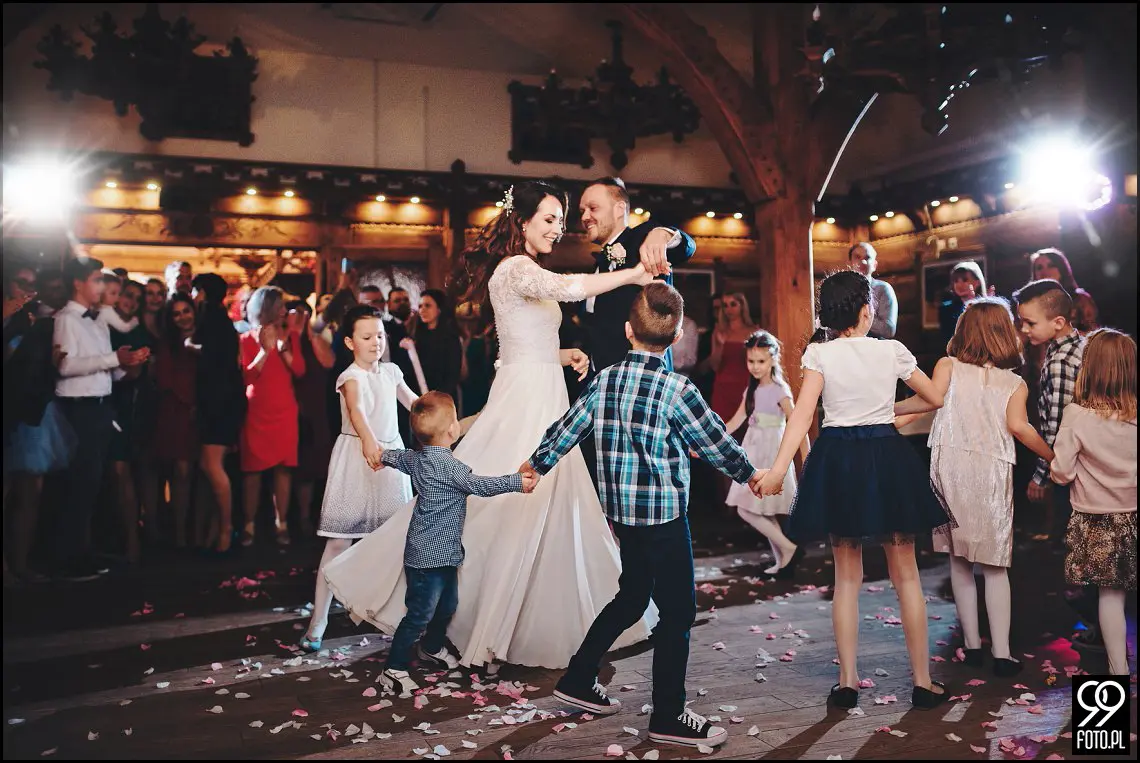 Dom weselny w Jabłonce, zdjęcia ślubne Przystań w Kabanosie, fotograf na wesele Jabłonka