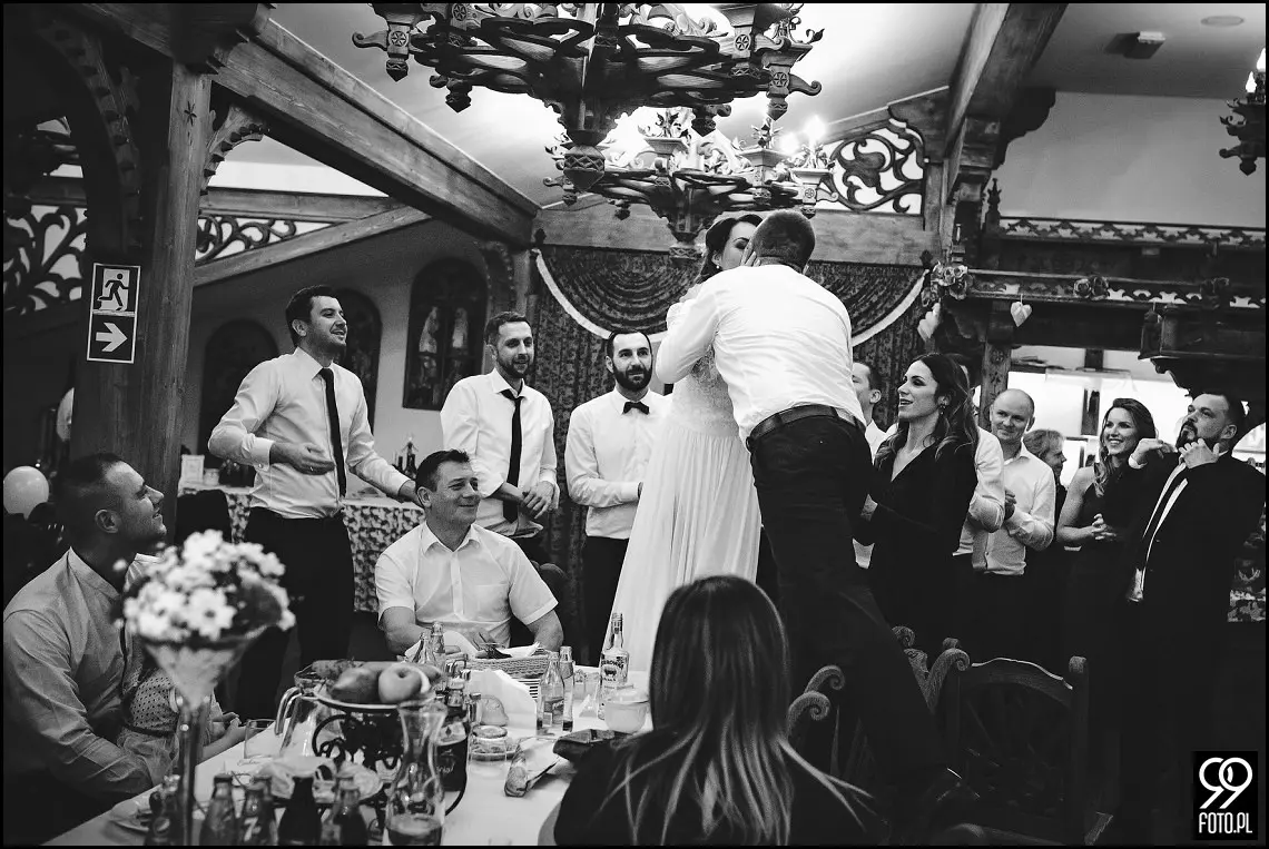 Dom weselny w Jabłonce, zdjęcia ślubne Przystań w Kabanosie, fotograf na wesele Jabłonka