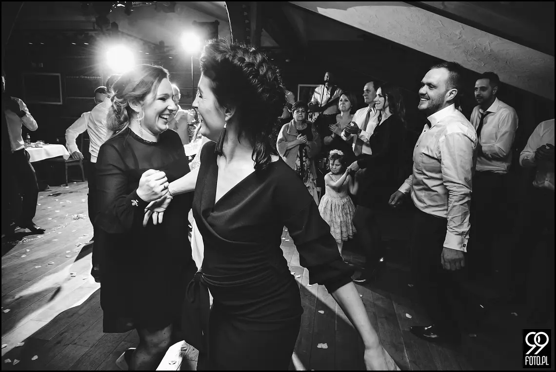 Dom weselny w Jabłonce, zdjęcia ślubne Przystań w Kabanosie, fotograf na wesele Jabłonka