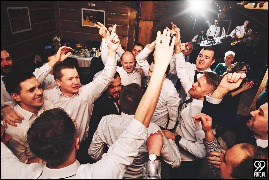 Dom weselny w Jabłonce, zdjęcia ślubne Przystań w Kabanosie, fotograf na wesele Jabłonka