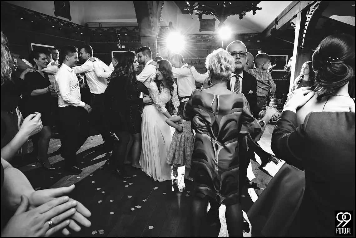 Dom weselny w Jabłonce, zdjęcia ślubne Przystań w Kabanosie, fotograf na wesele Jabłonka