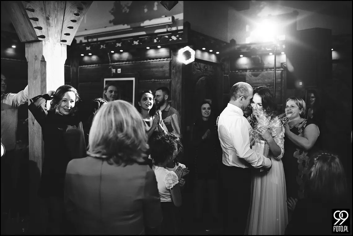 Dom weselny w Jabłonce, zdjęcia ślubne Przystań w Kabanosie, fotograf na wesele Jabłonka