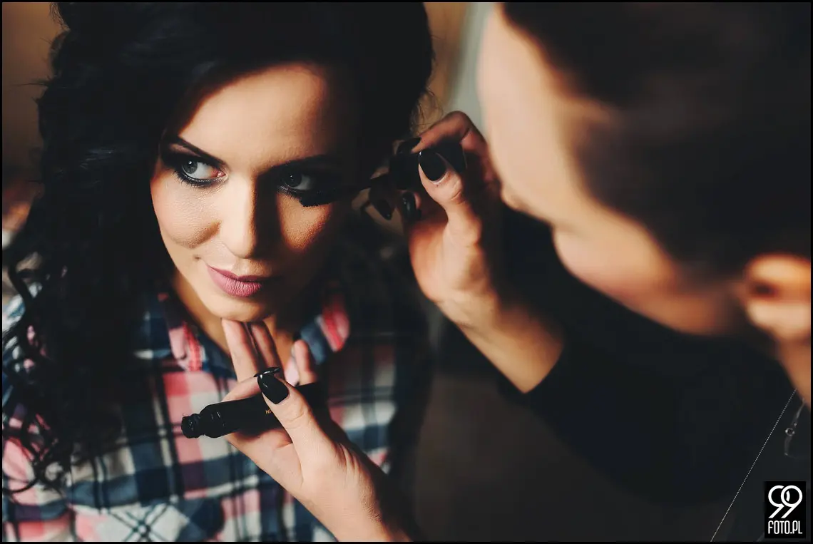 Zimowy ślub Kraków, Kościół na Szkanych Domach, reportaż ślubny Nowa Huta