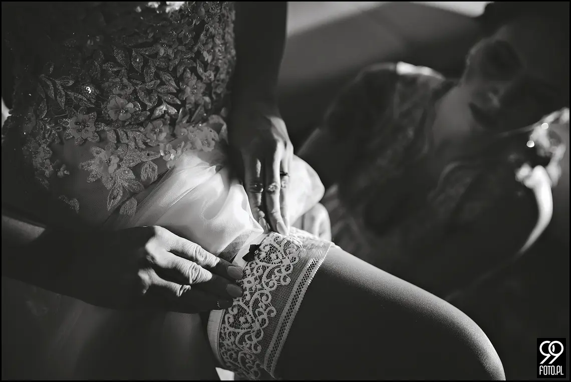 Zimowy ślub Kraków, Kościół na Szkanych Domach, reportaż ślubny Nowa Huta