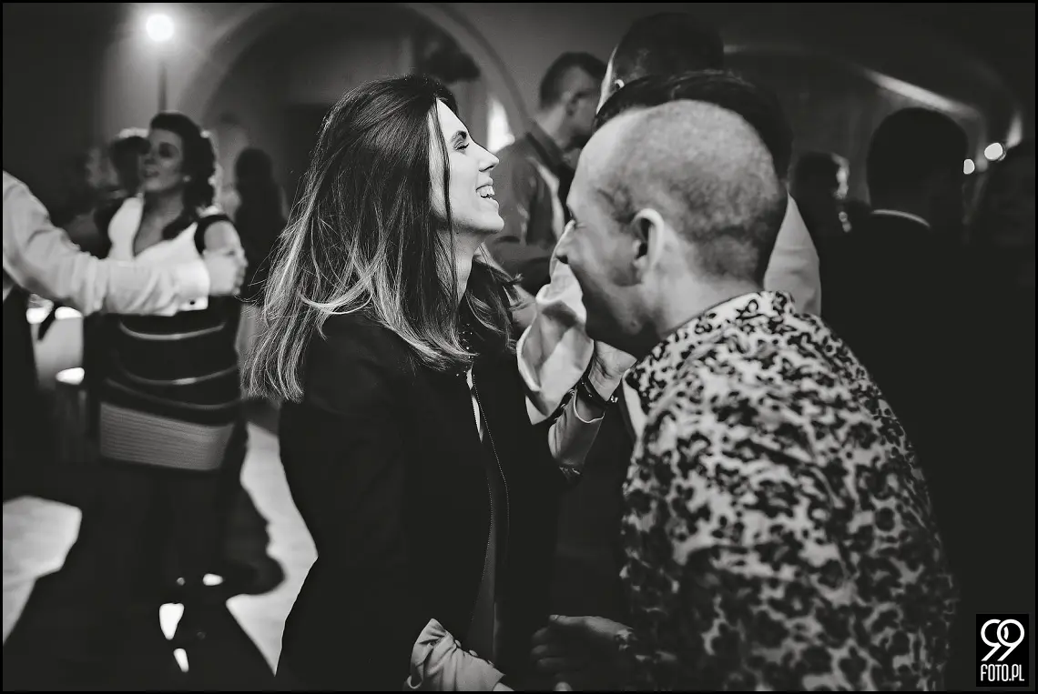 Zimowy ślub Kraków, Kościół na Szkanych Domach, reportaż ślubny Nowa Huta