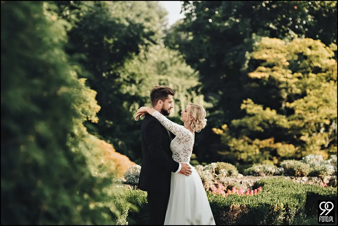 Ogród Botaniczny w Krakowie, ślubna sesja zdjęciowa Kraków, plener ślubny w dzień po ślubie