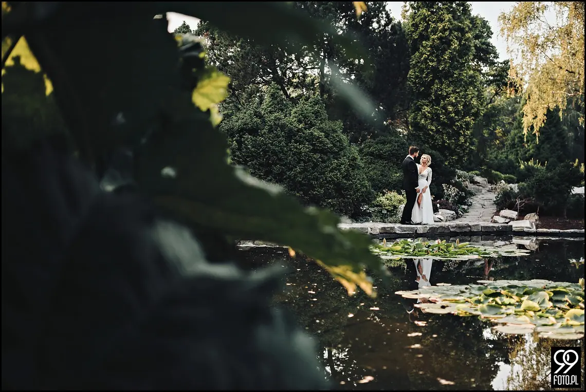 Ogród Botaniczny w Krakowie, ślubna sesja zdjęciowa Kraków, plener ślubny w dzień po ślubie