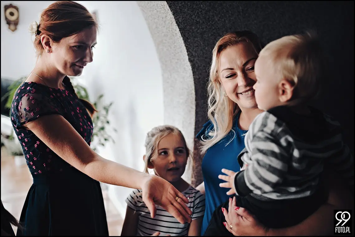 Zielone Wzgórze Koniusza, fotograf ślubny Proszowice, garbus do ślubu