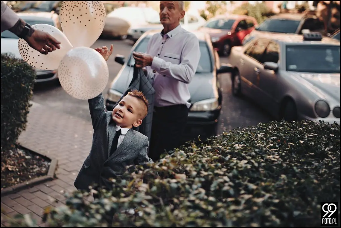 Zielone Wzgórze Koniusza, fotograf ślubny Proszowice, garbus do ślubu