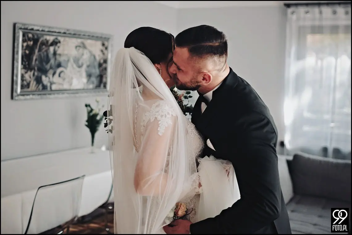 Zielone Wzgórze Koniusza, fotograf ślubny Proszowice, garbus do ślubu