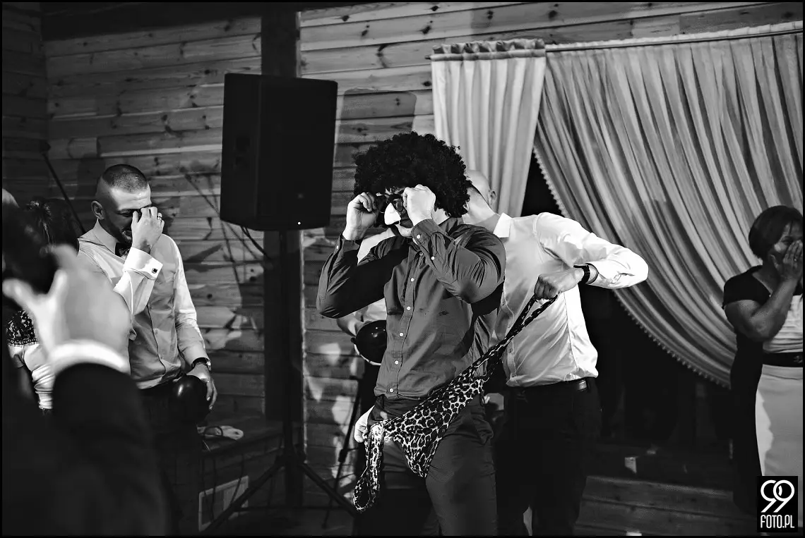 Zielone Wzgórze Koniusza, fotograf ślubny Proszowice, garbus do ślubu