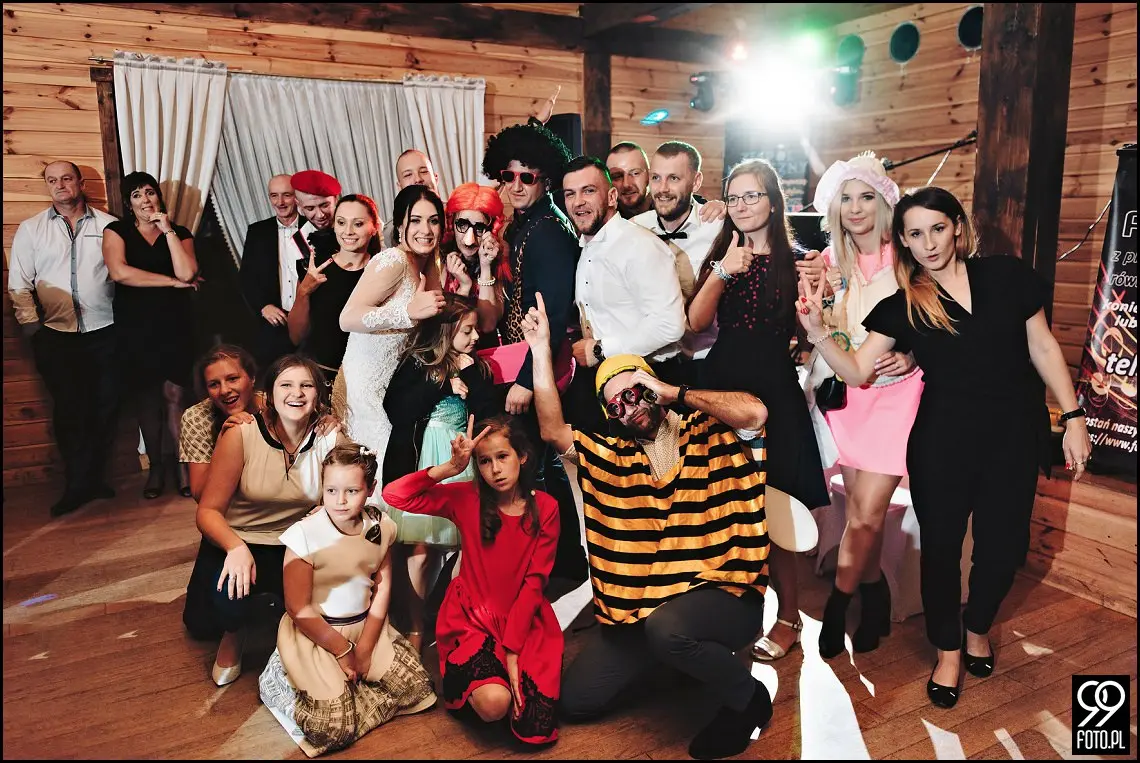 Zielone Wzgórze Koniusza, fotograf ślubny Proszowice, garbus do ślubu