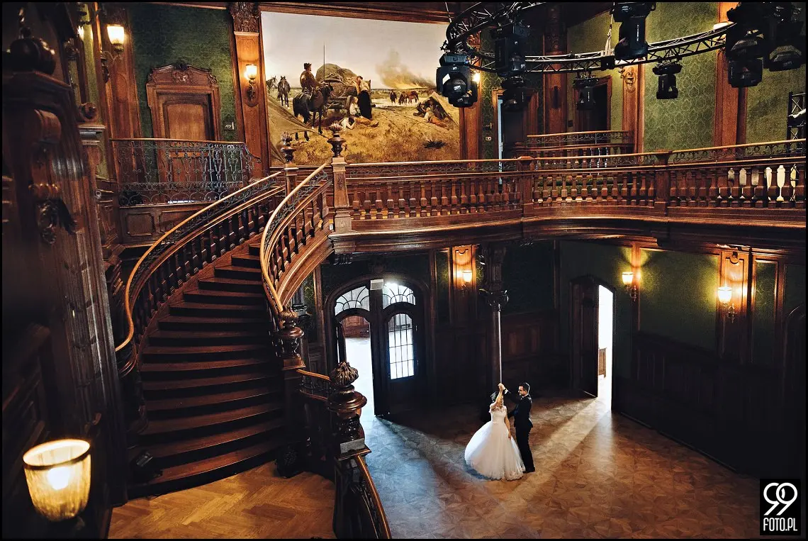 pałac goetzów okocimskich, plener ślubny pomysły, sesja ślubna kraków gdzie, sesja ślubna jesienią