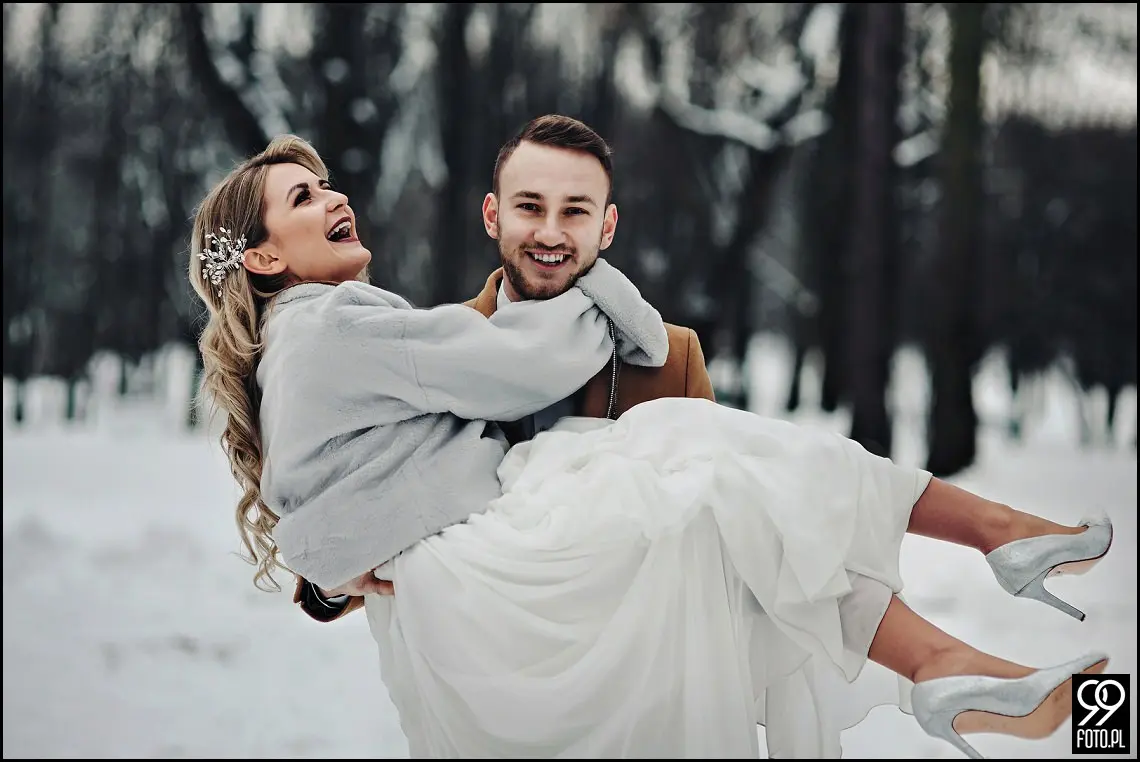 pomysł na sesje zimową, sesja ślubna zimą, miejsce na sesję ślubną w Krakowie