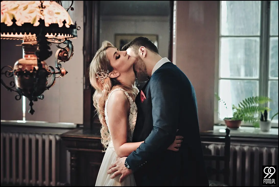 pomysł na sesje zimową, sesja ślubna zimą, miejsce na sesję ślubną w Krakowie