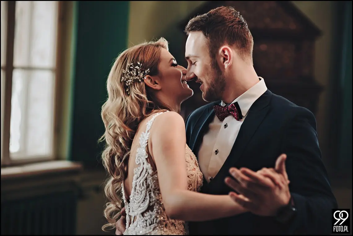 pomysł na sesje zimową, sesja ślubna zimą, miejsce na sesję ślubną w Krakowie