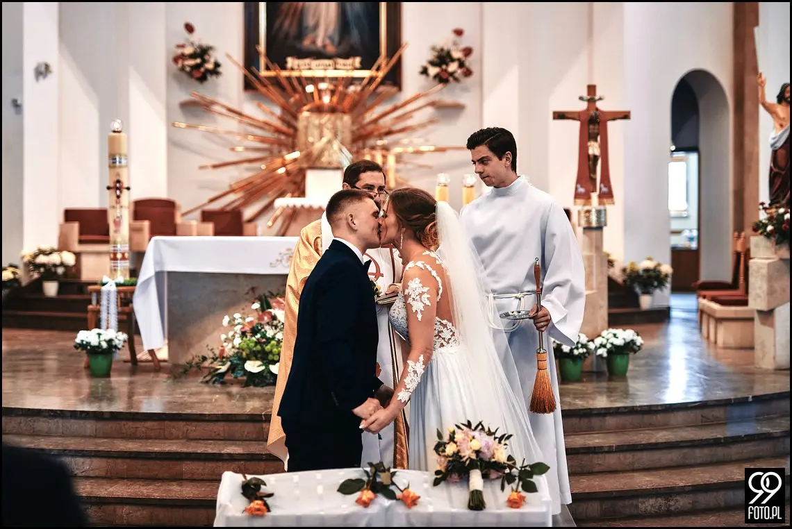 Hotel Junior Skotnicka, dobry fotograf ślubny Skawina, zdjęcia ślubne w Skawinie