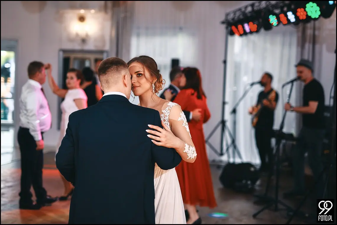 Hotel Junior Skotnicka, dobry fotograf ślubny Skawina, zdjęcia ślubne w Skawinie