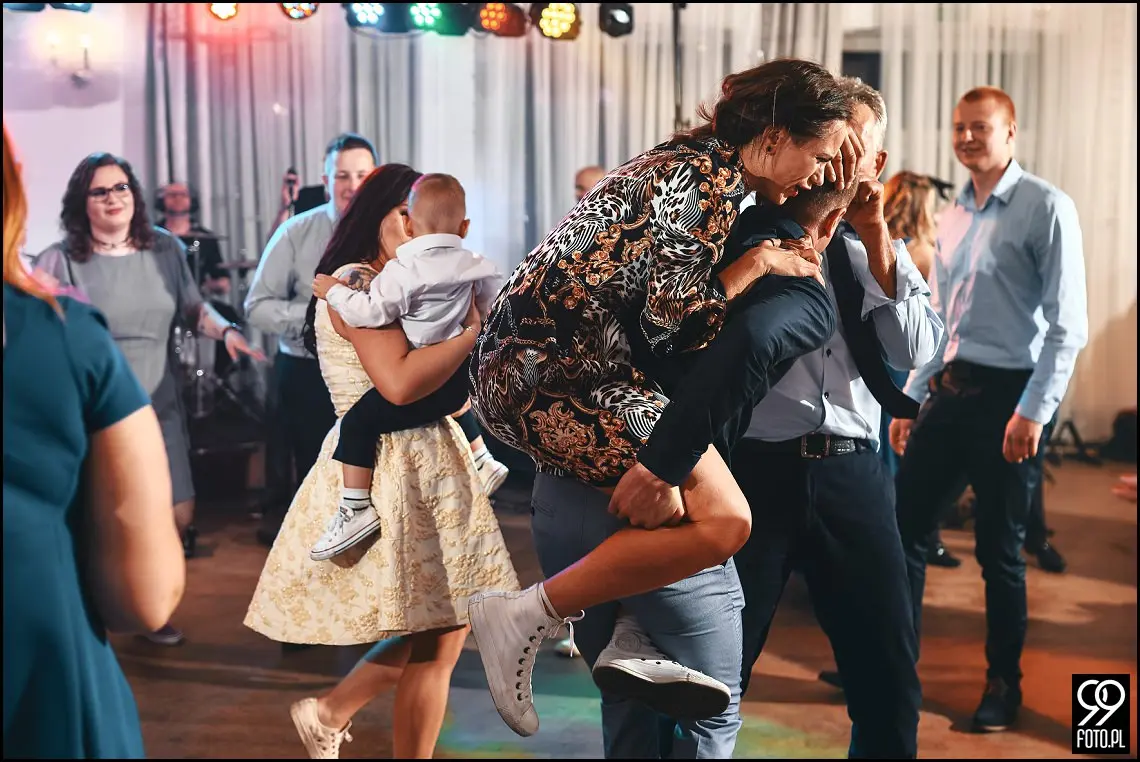 Hotel Junior Skotnicka, dobry fotograf ślubny Skawina, zdjęcia ślubne w Skawinie