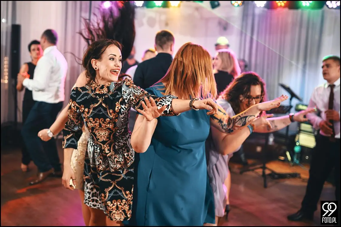 Hotel Junior Skotnicka, dobry fotograf ślubny Skawina, zdjęcia ślubne w Skawinie