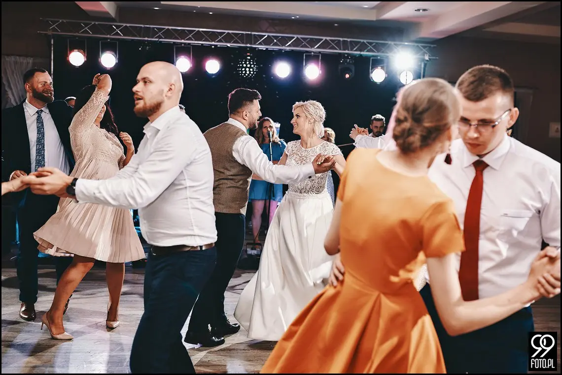 Reportaż ślubny sala weselna Babie Lato Gdów, dobry fotograf ślubny Biertowice