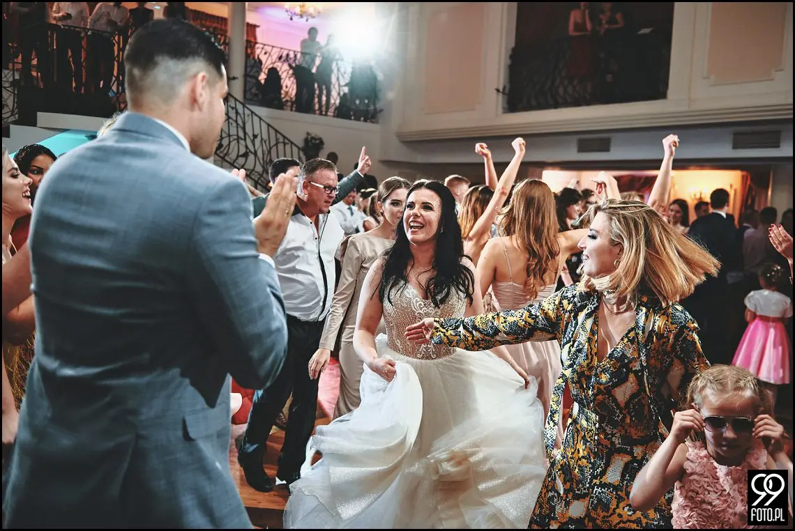 Wesele międzynarodowe, polskie tradycje weselne, fotograf na wesele Proszowice