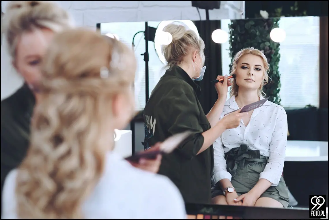 wesele w bystrej, ogród pełen lawendy klimontów, plener o zachodzie słońca