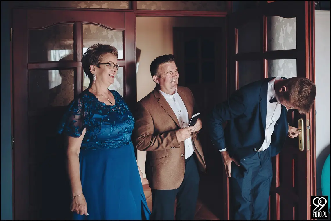 wesele w bystrej, ogród pełen lawendy klimontów, plener o zachodzie słońca