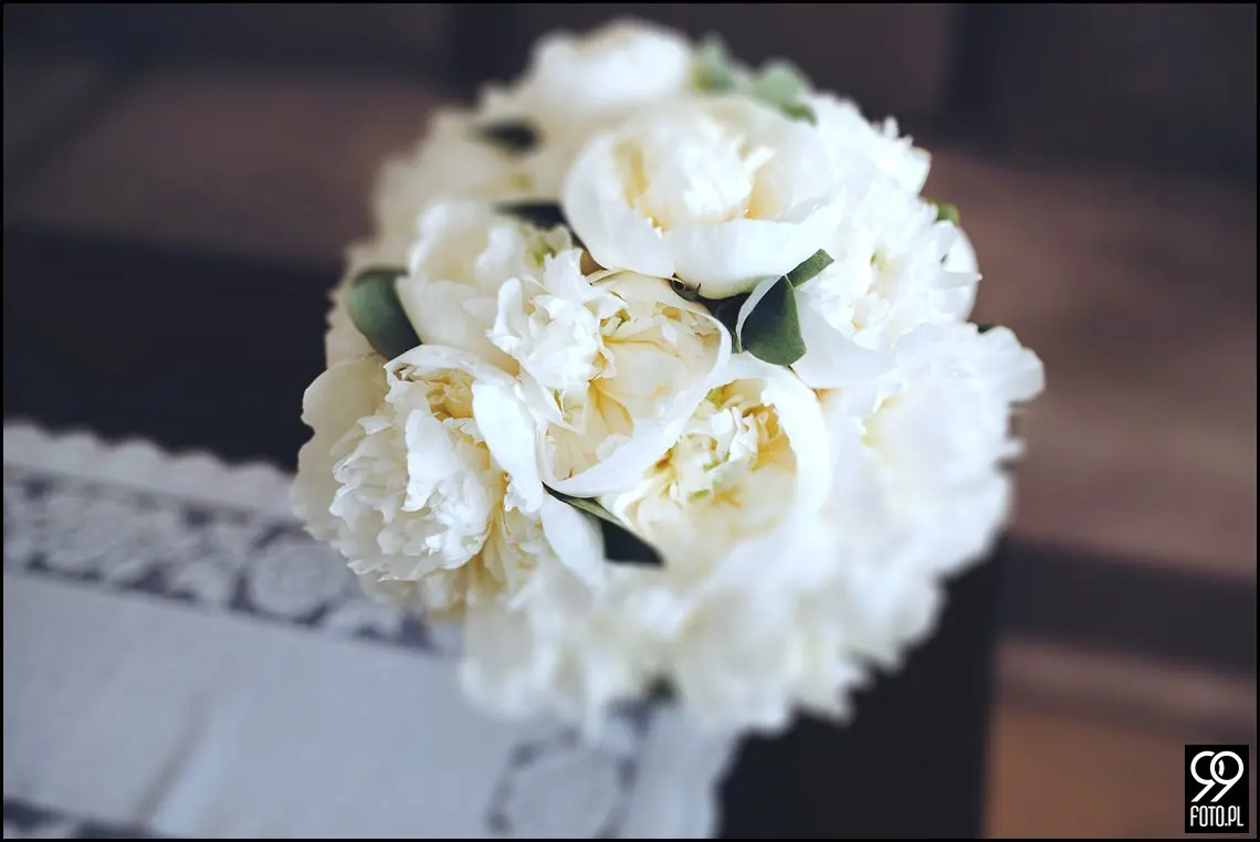 wesele w bystrej, ogród pełen lawendy klimontów, plener o zachodzie słońca