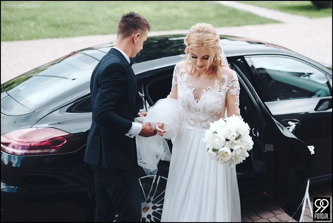 wesele w bystrej, ogród pełen lawendy klimontów, plener o zachodzie słońca