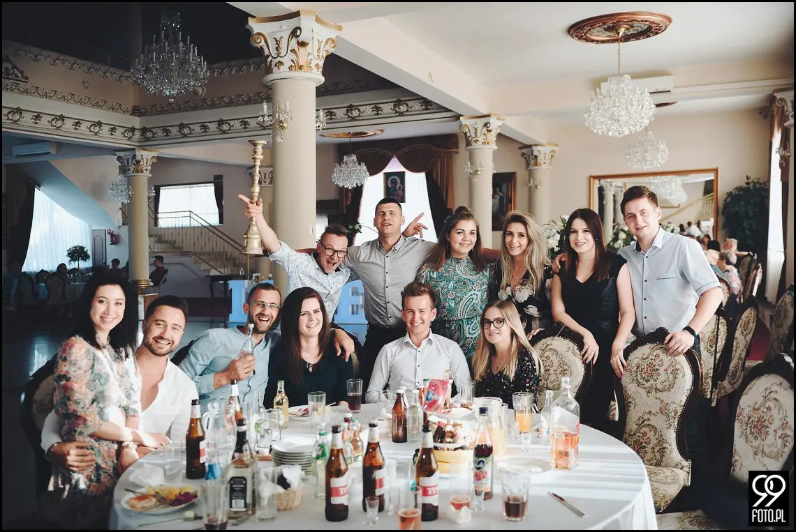 wesele w bystrej, ogród pełen lawendy klimontów, plener o zachodzie słońca