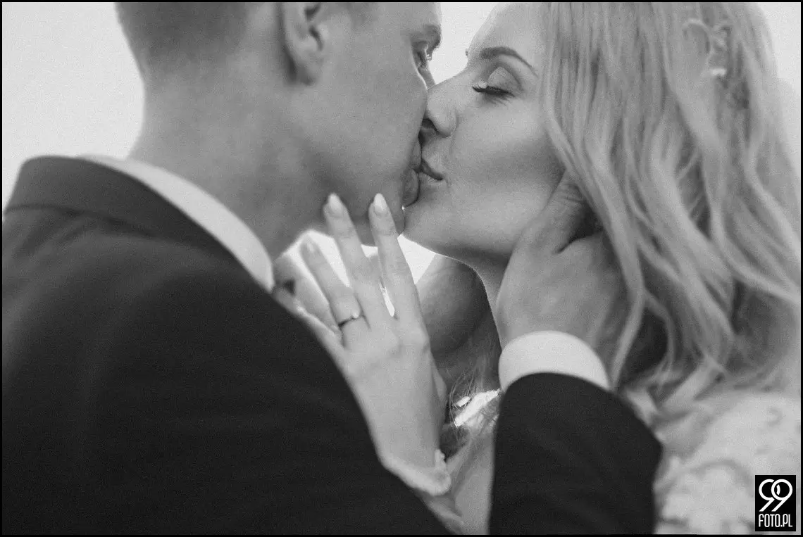 wesele w bystrej, ogród pełen lawendy klimontów, plener o zachodzie słońca