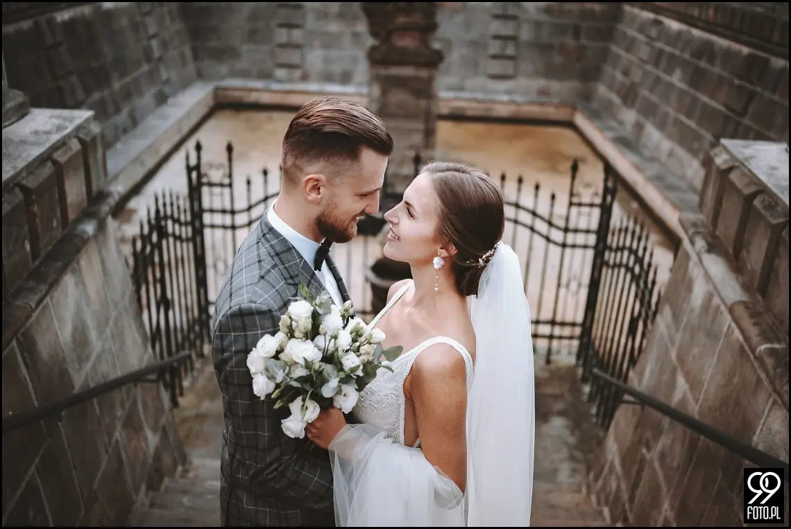 Sesja ślubna w Krakowie, Plener ślubny Sukiennice, Sky Bar Hotel Stary, Bulwary Wiślane