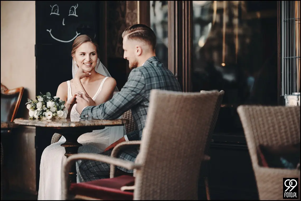 Sesja ślubna w Krakowie, Plener ślubny Sukiennice, Sky Bar Hotel Stary, Bulwary Wiślane