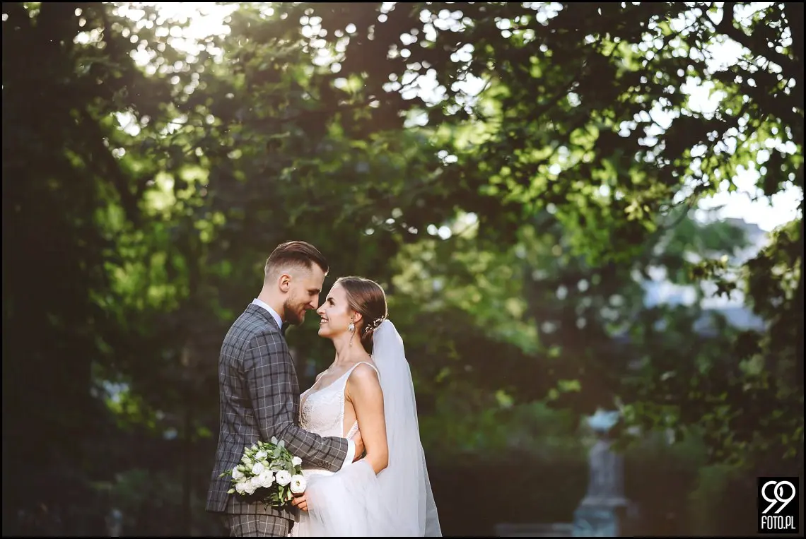 Sesja ślubna w Krakowie, Plener ślubny Sukiennice, Sky Bar Hotel Stary, Bulwary Wiślane