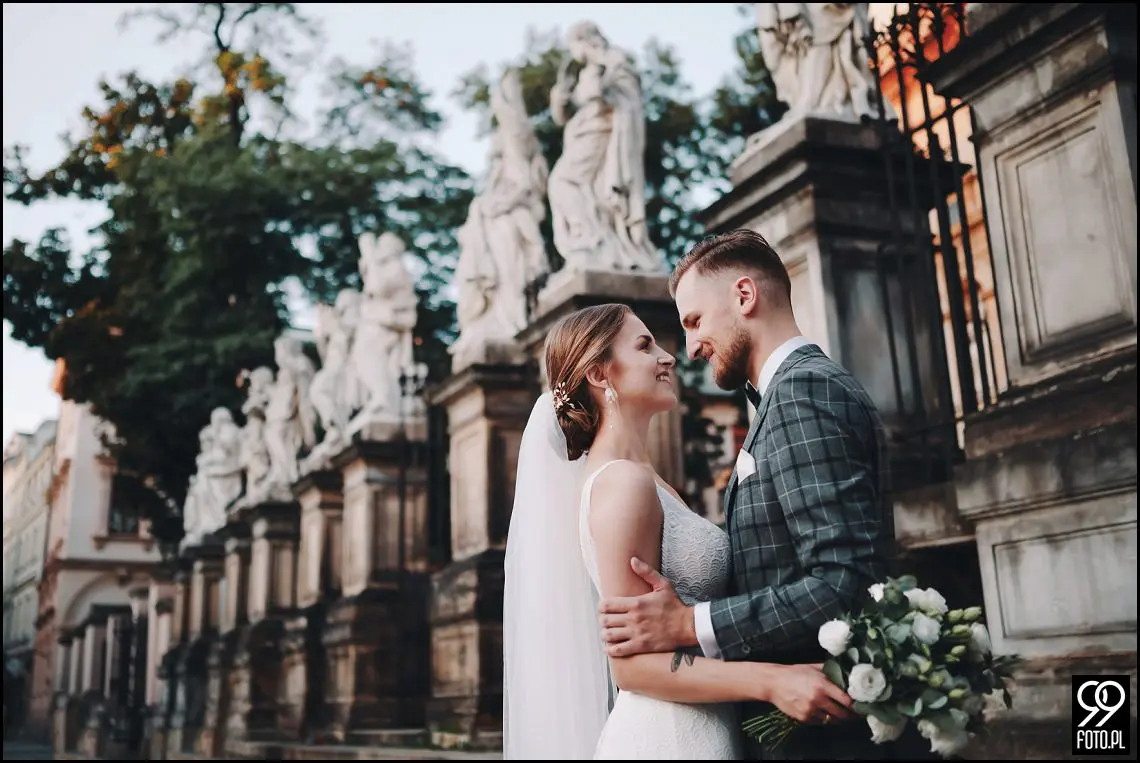 Sesja ślubna w Krakowie, Plener ślubny Sukiennice, Sky Bar Hotel Stary, Bulwary Wiślane