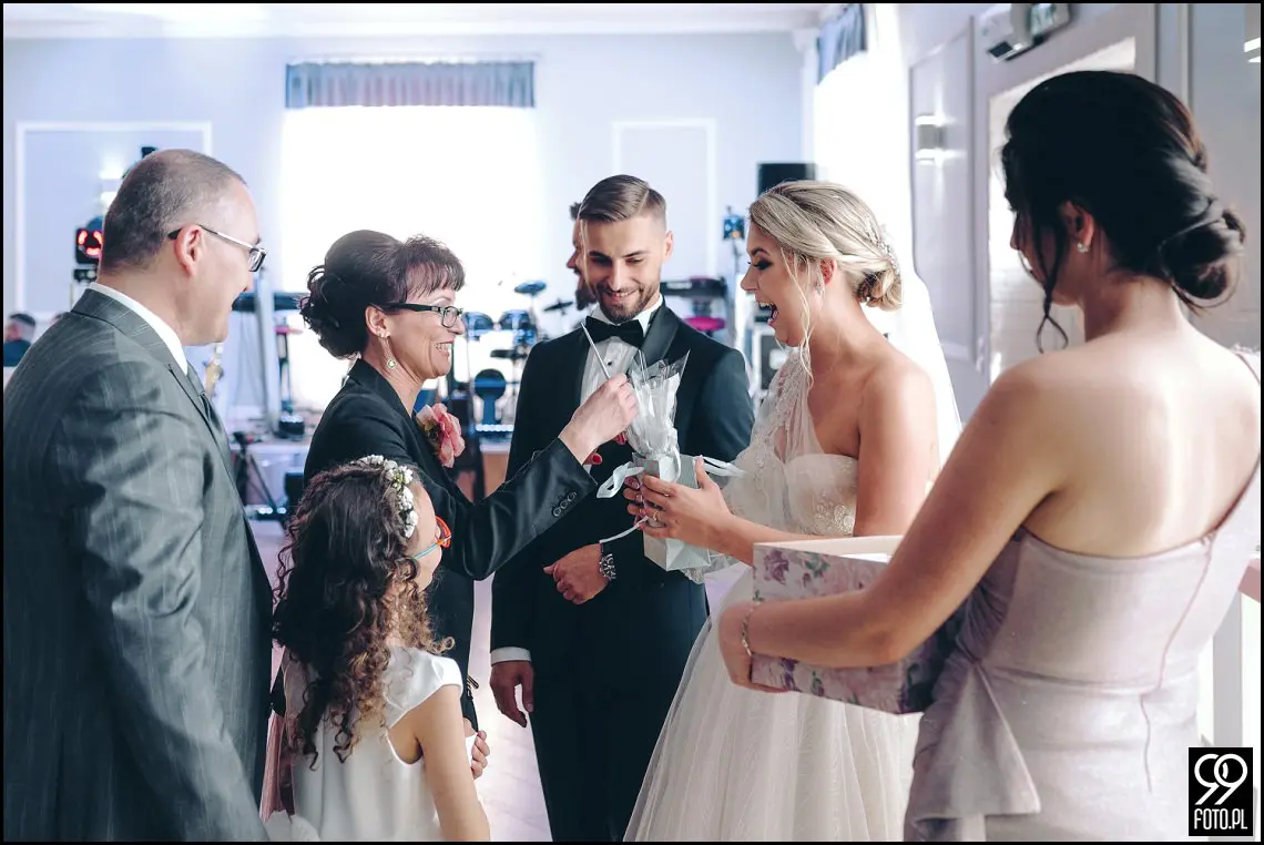 Dom Weselny Biała Perła, reportaż ślubny kraków, ślubna sesja zdjęcia, sala ślubna, wesele pod krakowem