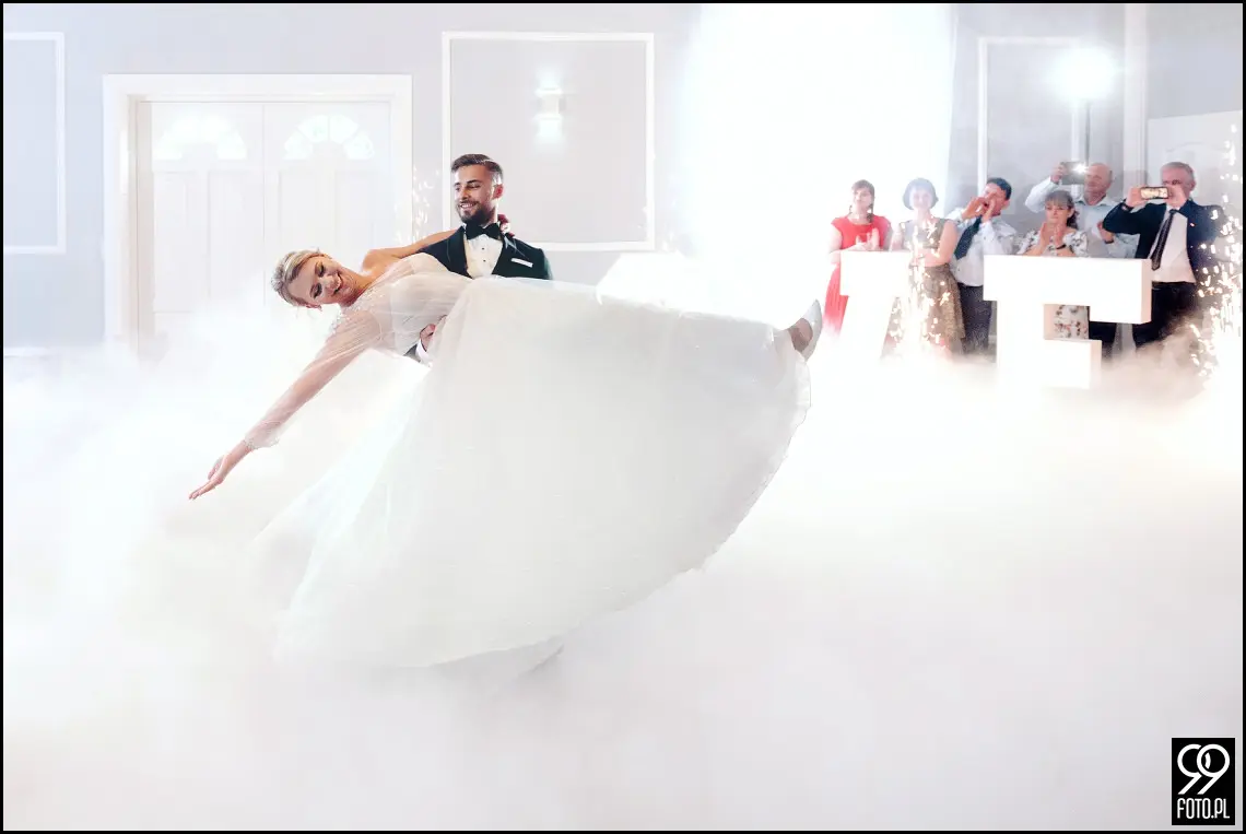 Dom Weselny Biała Perła, reportaż ślubny kraków, ślubna sesja zdjęcia, sala ślubna, wesele pod krakowem