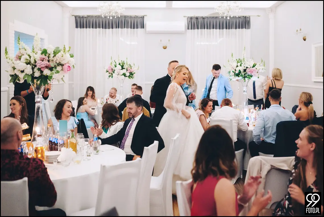 Dom Weselny Biała Perła, reportaż ślubny kraków, ślubna sesja zdjęcia, sala ślubna, wesele pod krakowem