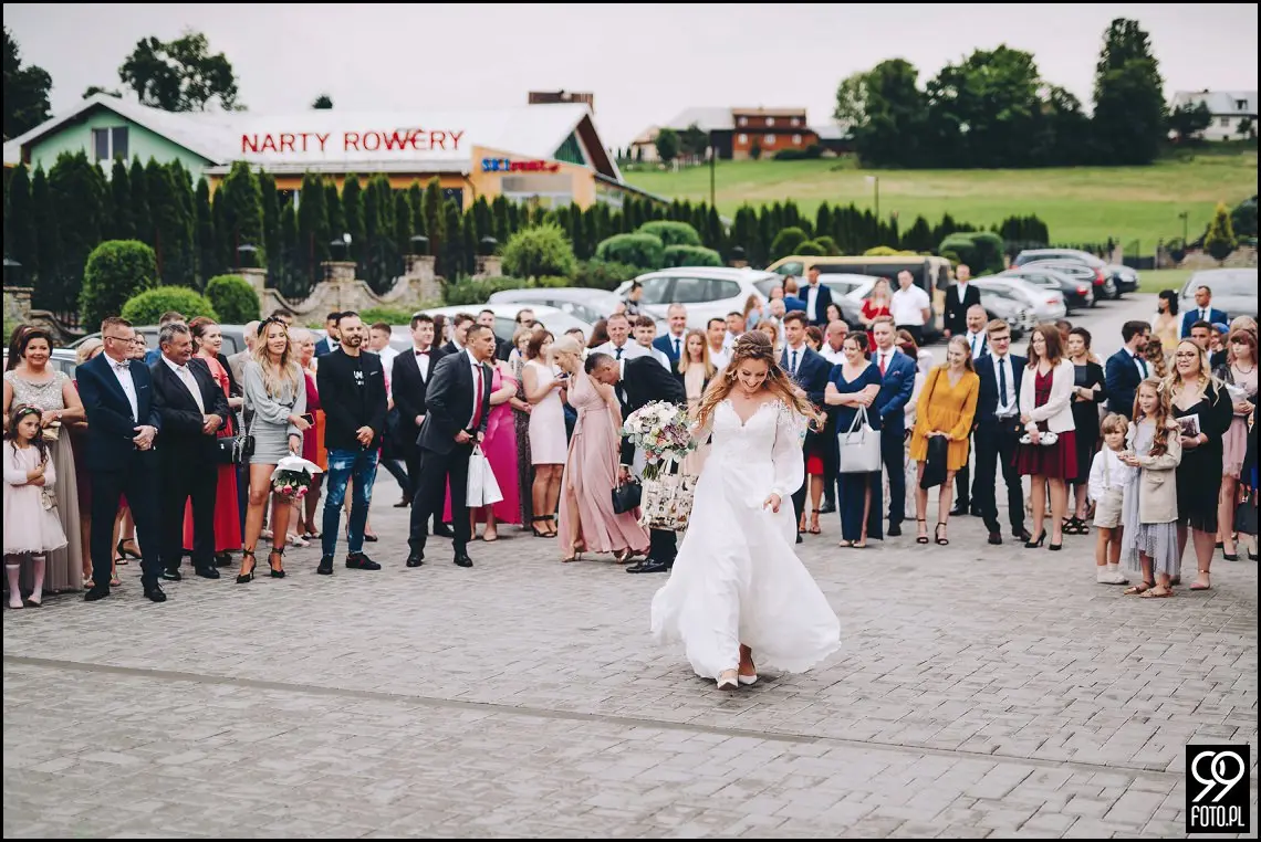 fotograf na wesele Rabka Zdrój, kościół św. Marii Magdaleny w Rabce, sala weselna Kabanos w Spytkowicach