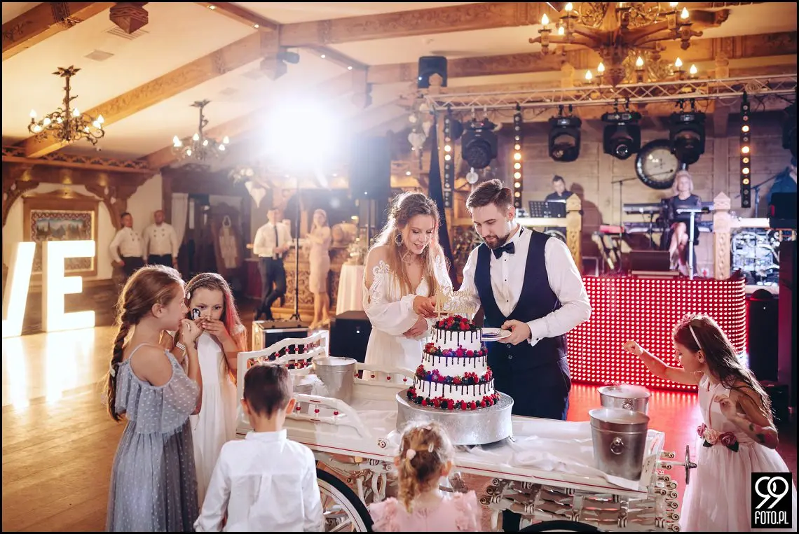 fotograf na wesele Rabka Zdrój, kościół św. Marii Magdaleny w Rabce, sala weselna Kabanos w Spytkowicach