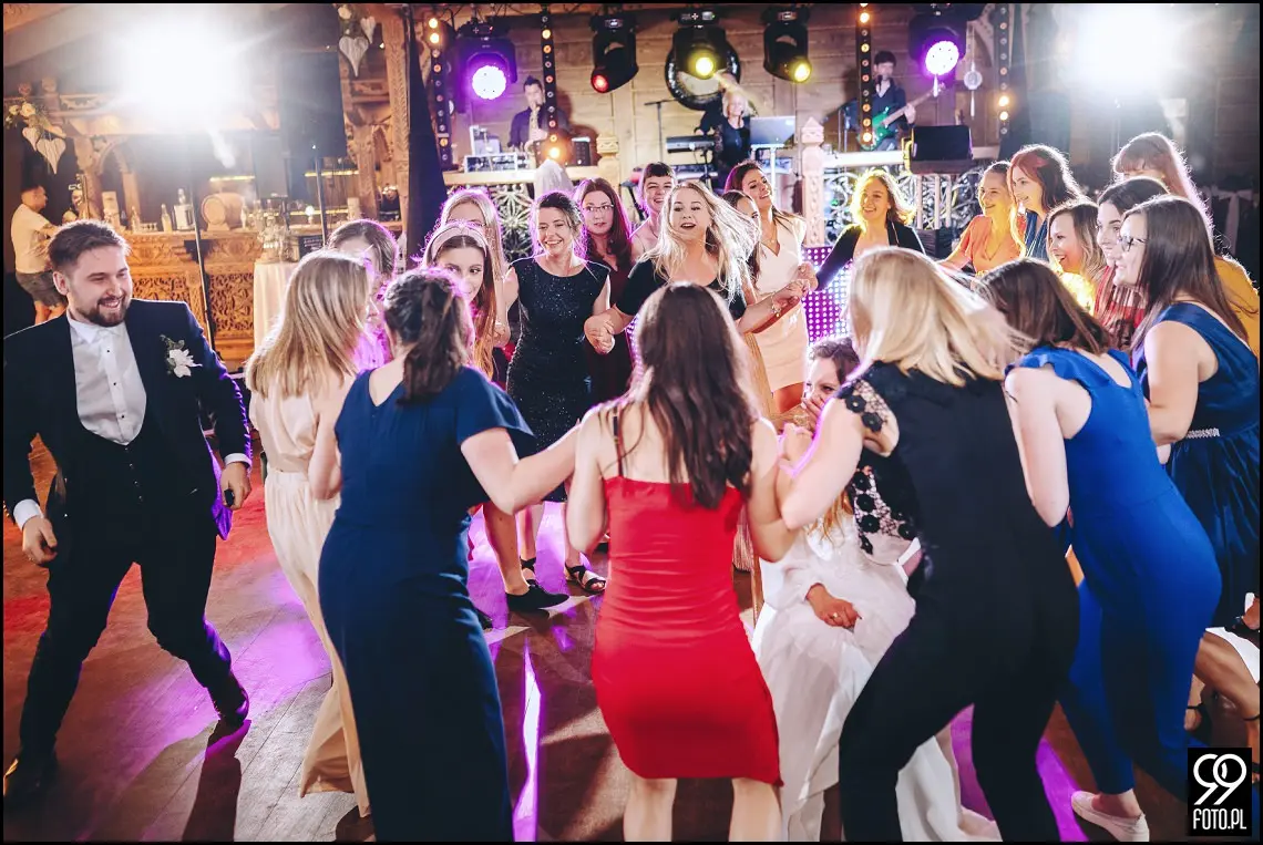 fotograf na wesele Rabka Zdrój, kościół św. Marii Magdaleny w Rabce, sala weselna Kabanos w Spytkowicach