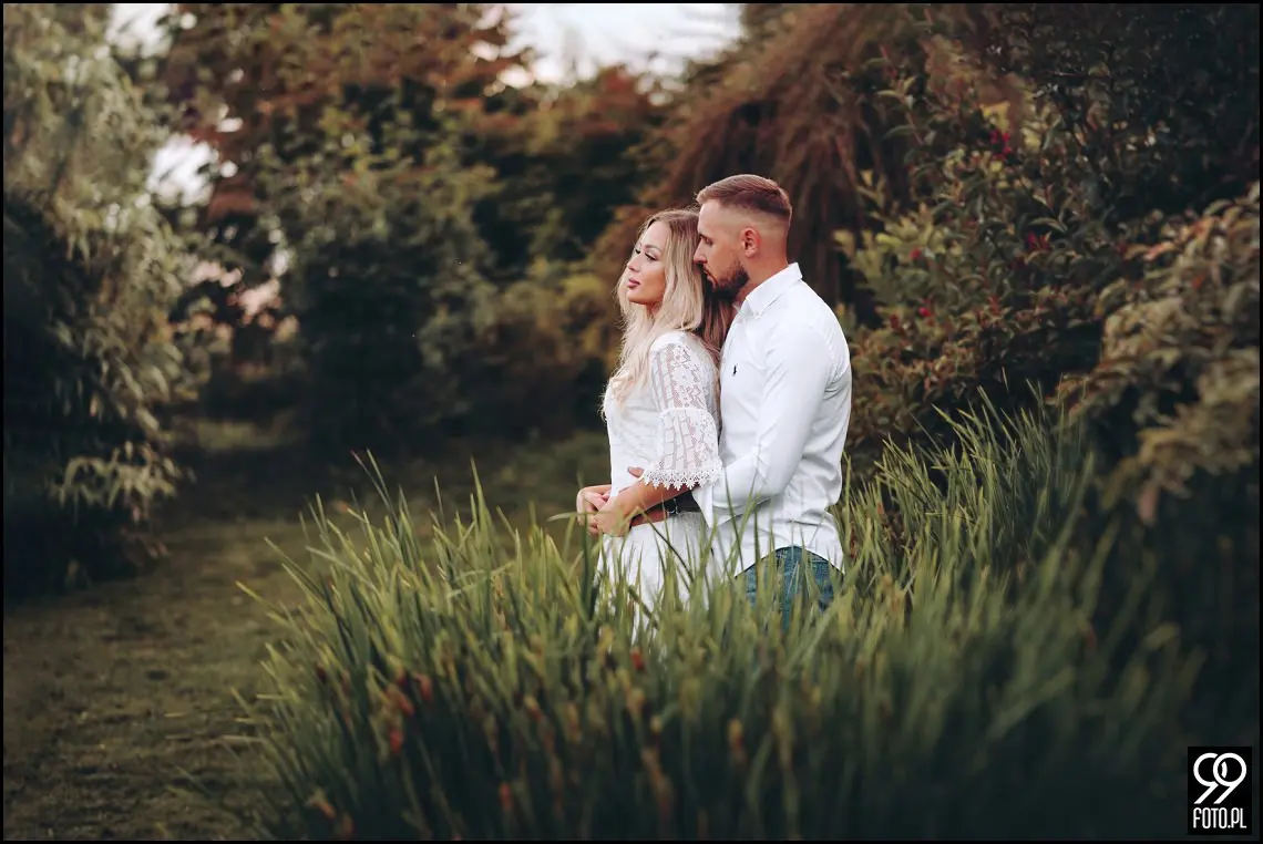 BRZOSKWINIA OGRÓD, SESJA NARZECZEŃSKA