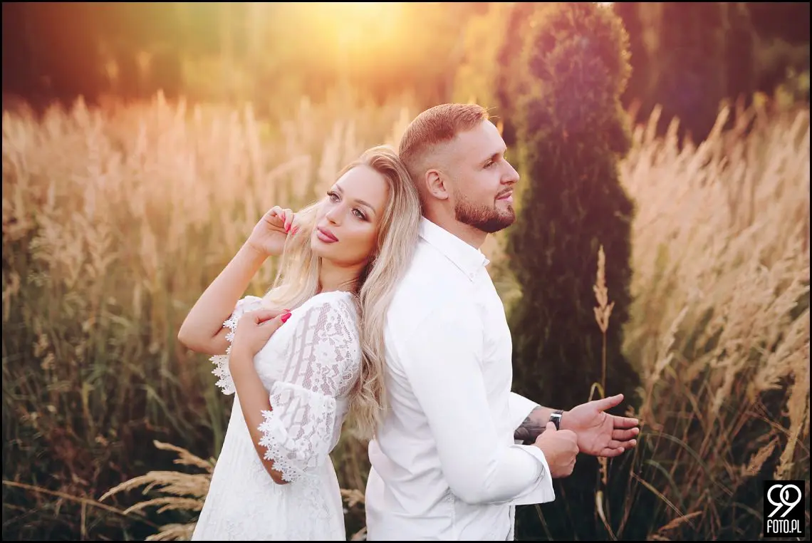 sesja narzeczeńska w Brzoskwinia Ogród, wesele w plenerze, ślubna sesja zdjęciowa jesienią