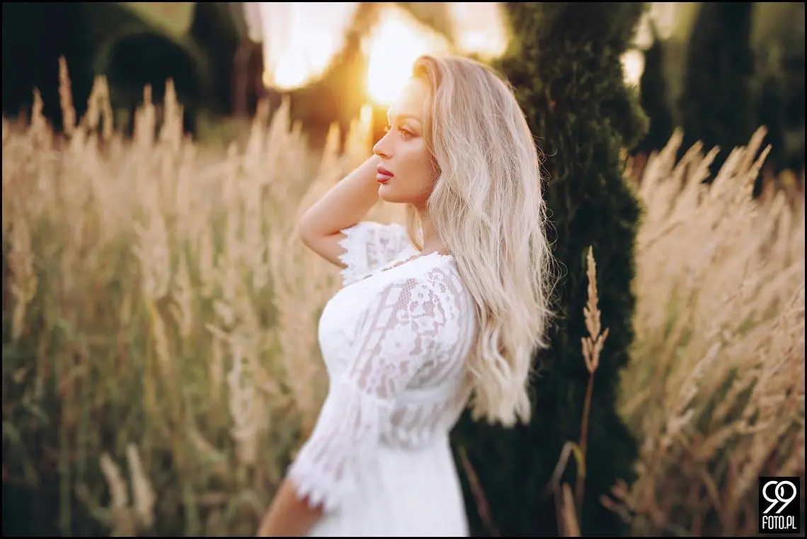 sesja narzeczeńska w Brzoskwinia Ogród, wesele w plenerze, ślubna sesja zdjęciowa jesienią