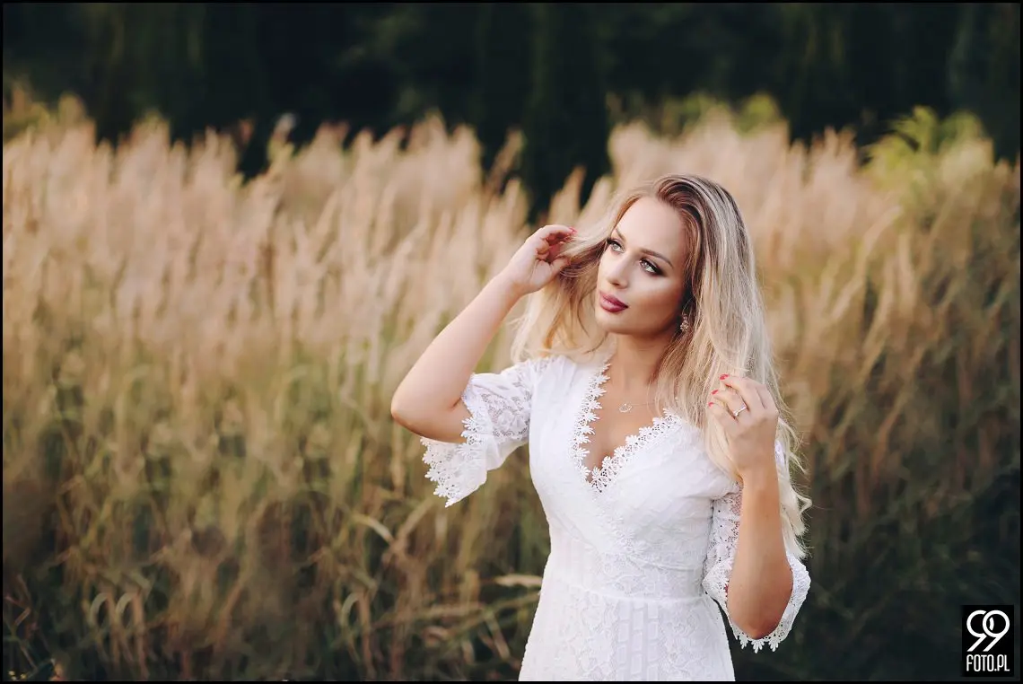 sesja narzeczeńska w Brzoskwinia Ogród, wesele w plenerze, ślubna sesja zdjęciowa jesienią